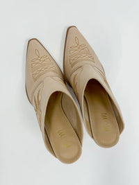 Wild West Charm Mules - Beige