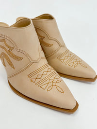 Wild West Charm Mules - Beige